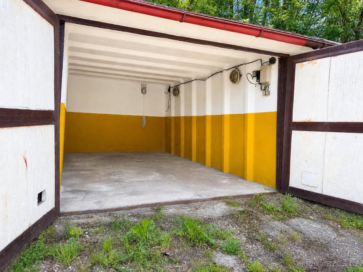 Garáže, Žďár nad Sázavou, 591 01 - 2