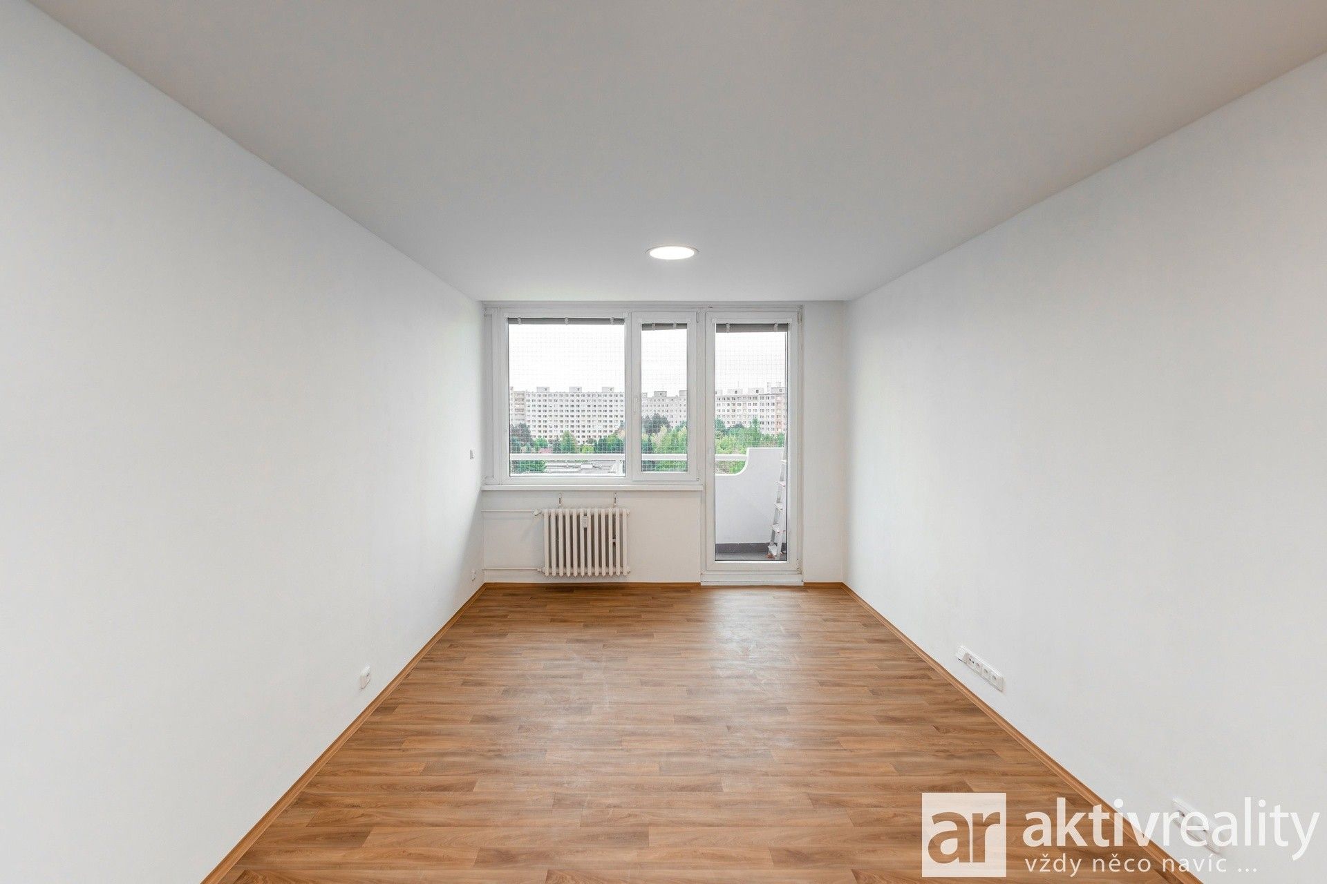 Pronájem byt 2+kk - Neustupného, Praha, 51 m²