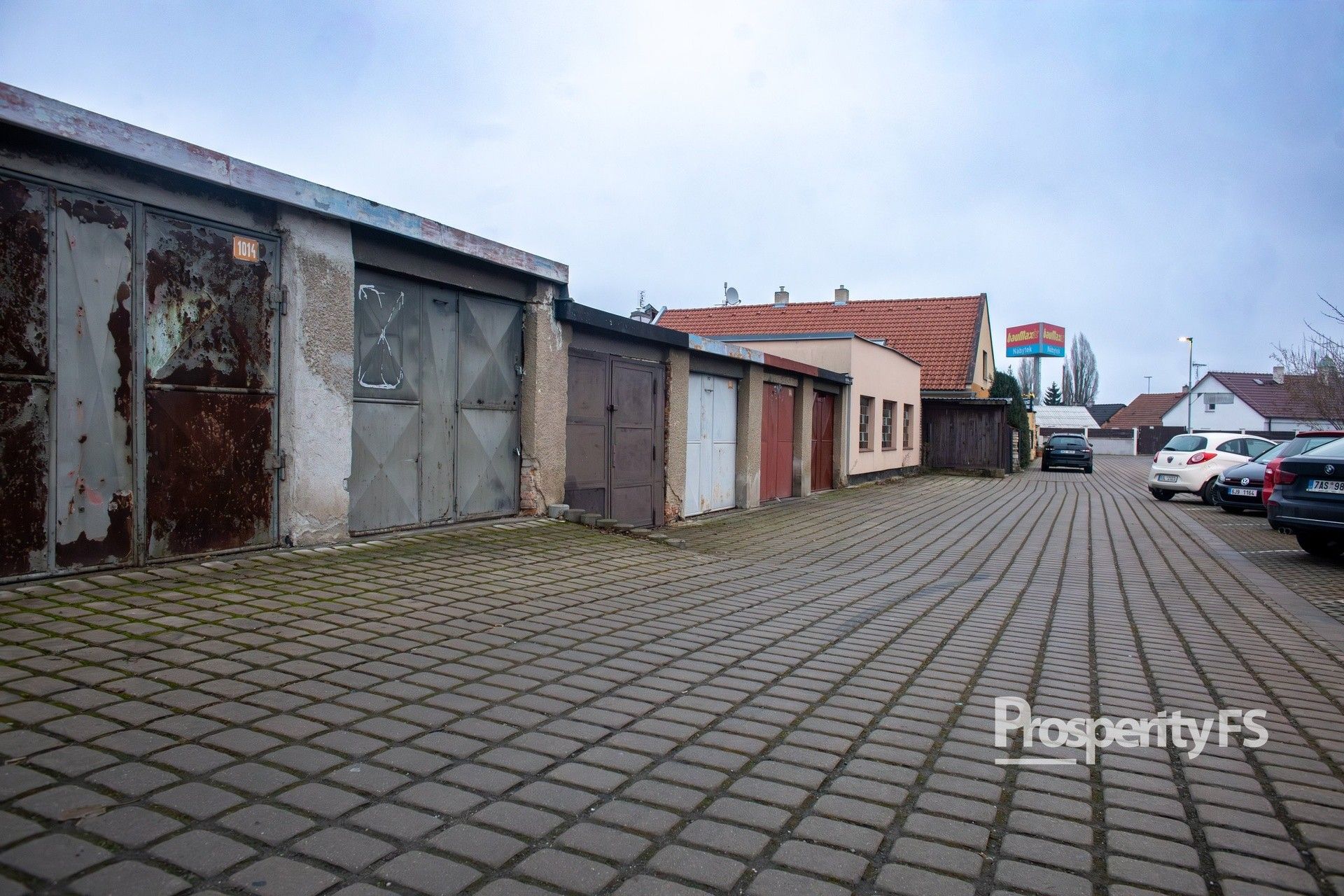 Prodej garáž - Dlouhá, Kladno, 20 m²