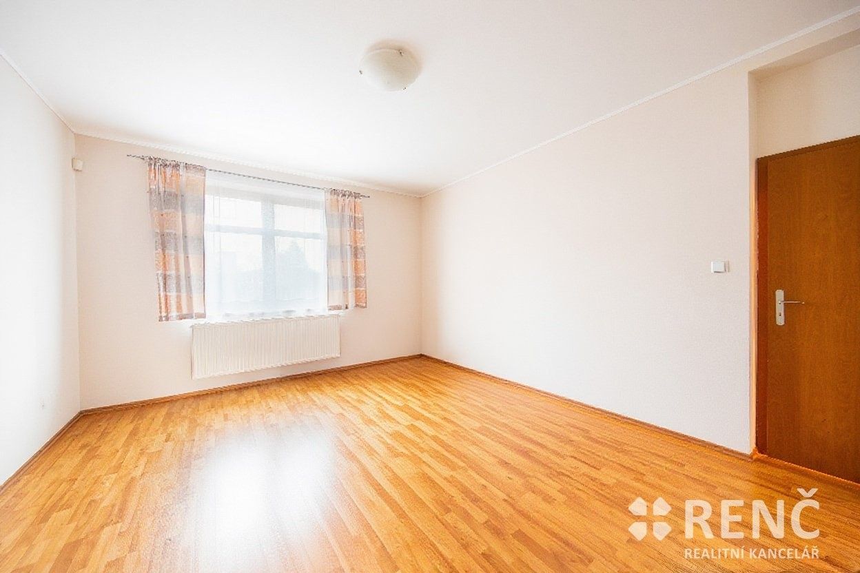 Pronájem byt 2+1 - Jana Bílka, Praha, 77 m²