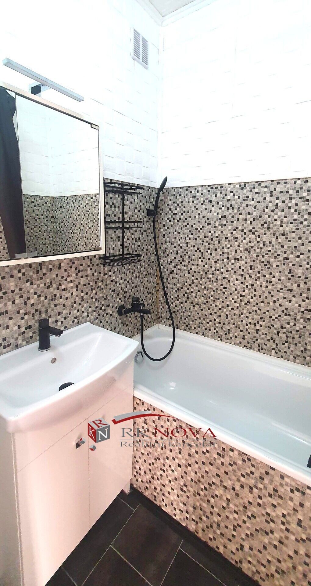 Pronájem byt 2+1 - Na Příčnici, Vratimov, 54 m²