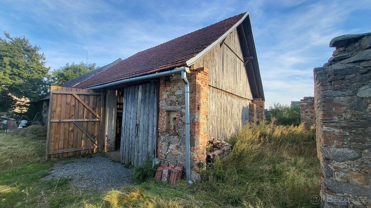 Sklady, Hluboké, 675 71