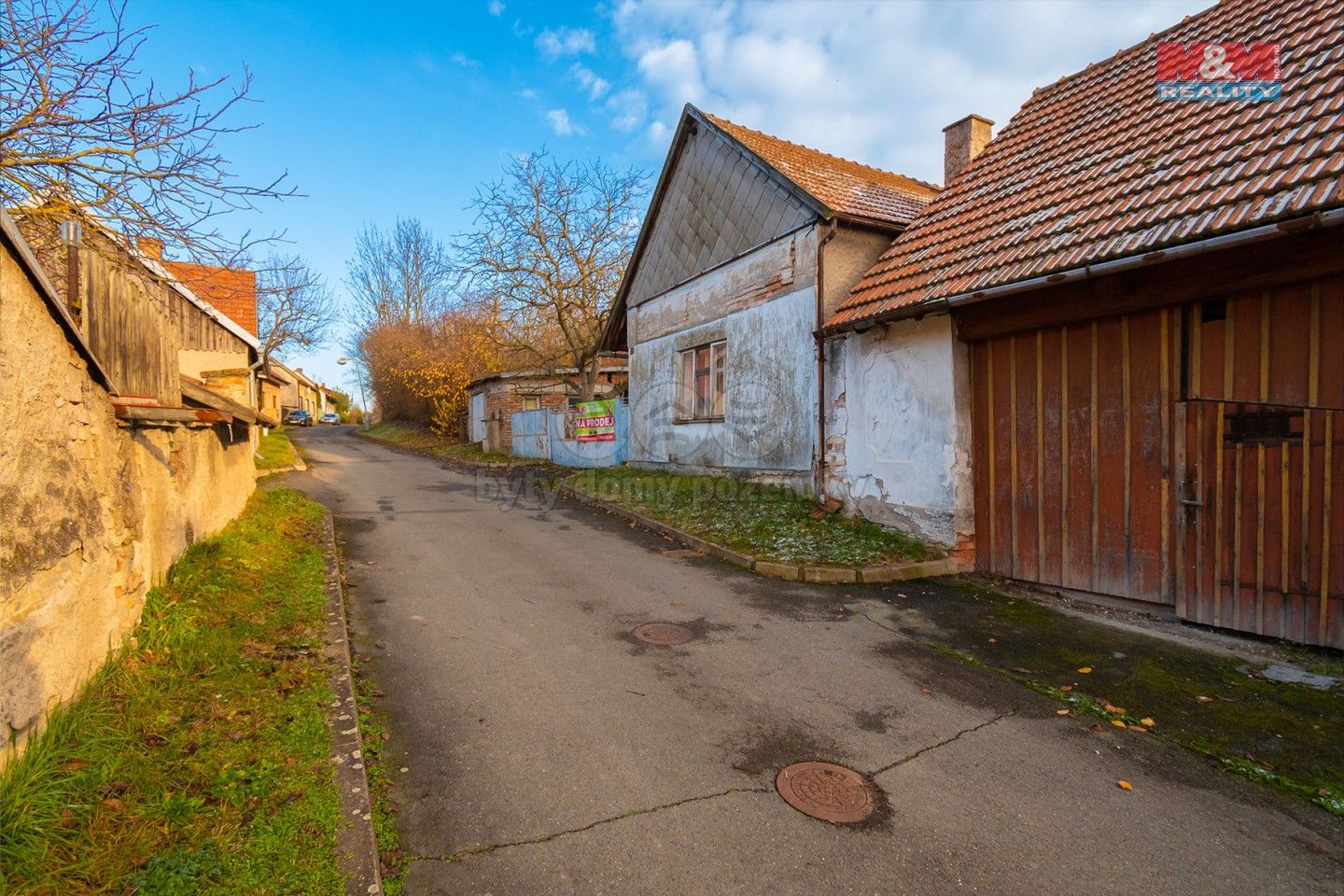 Prodej rodinný dům - Činěves, 90 m²