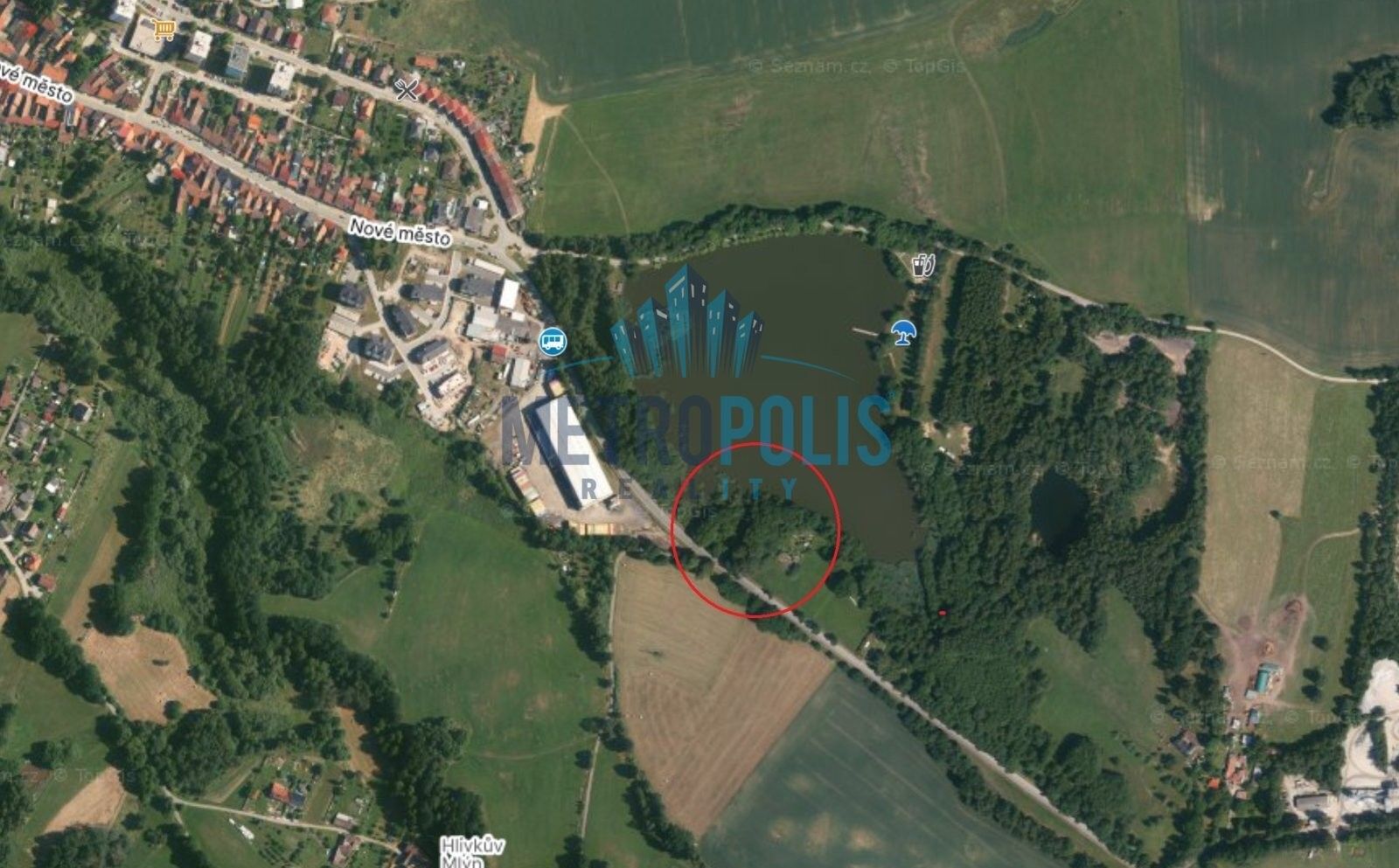 Pozemek, 2 705 m²