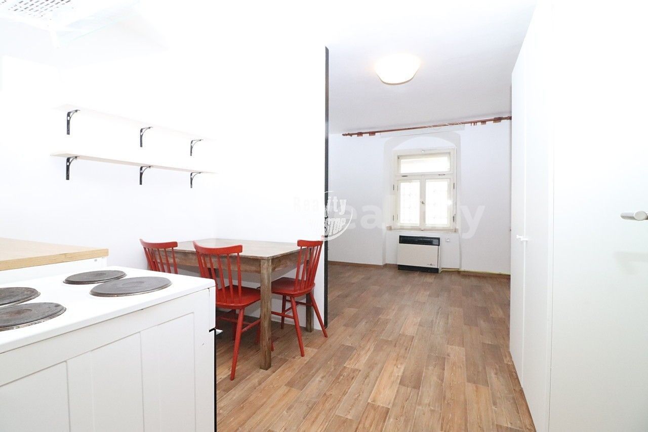 Pronájem byt 1+kk - Joštova, Jihlava - Jihlava, Kraj Vysočina, 30 m² - 5