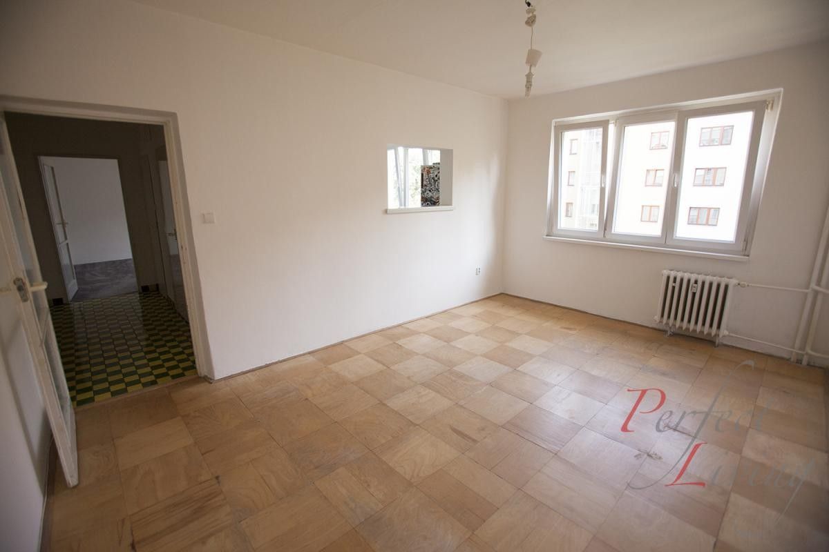 Pronájem byt 2+1 - K lučinám, Praha, 54 m²