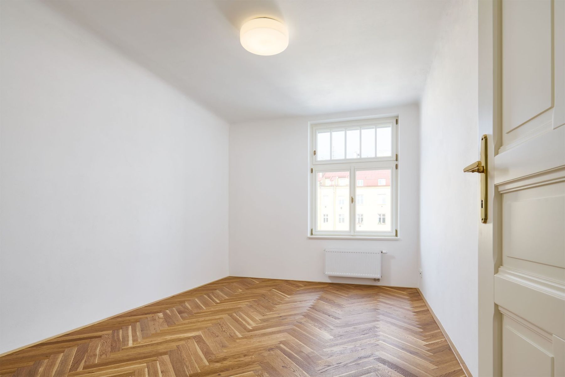 Pronájem byt 2+kk - 28. pluku, Praha - Vršovice, 52 m² - 5