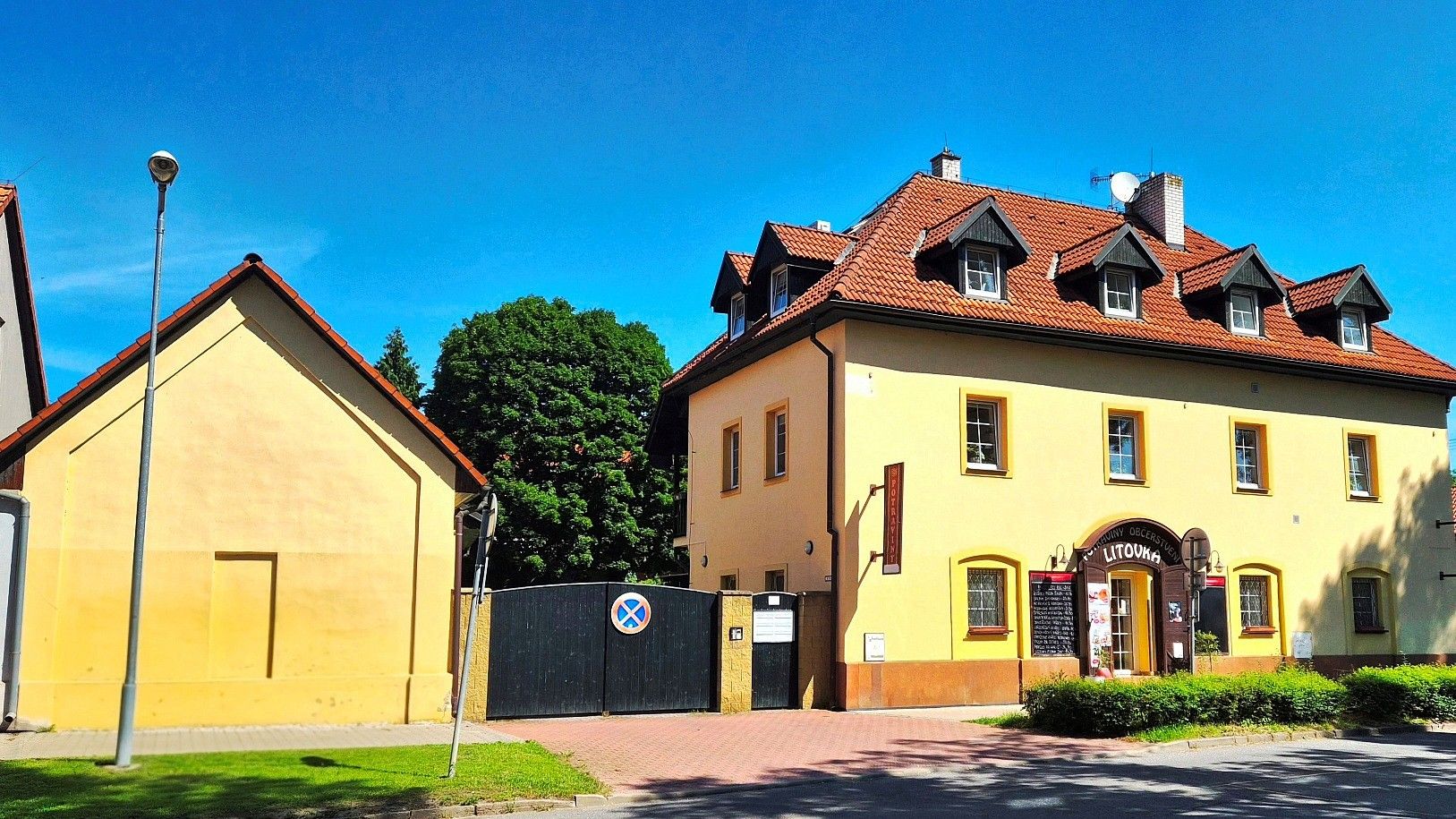 Prodej byt 4+1 - Hostivice, okres Praha-západ, Středočeský kraj, 140 m² - 1