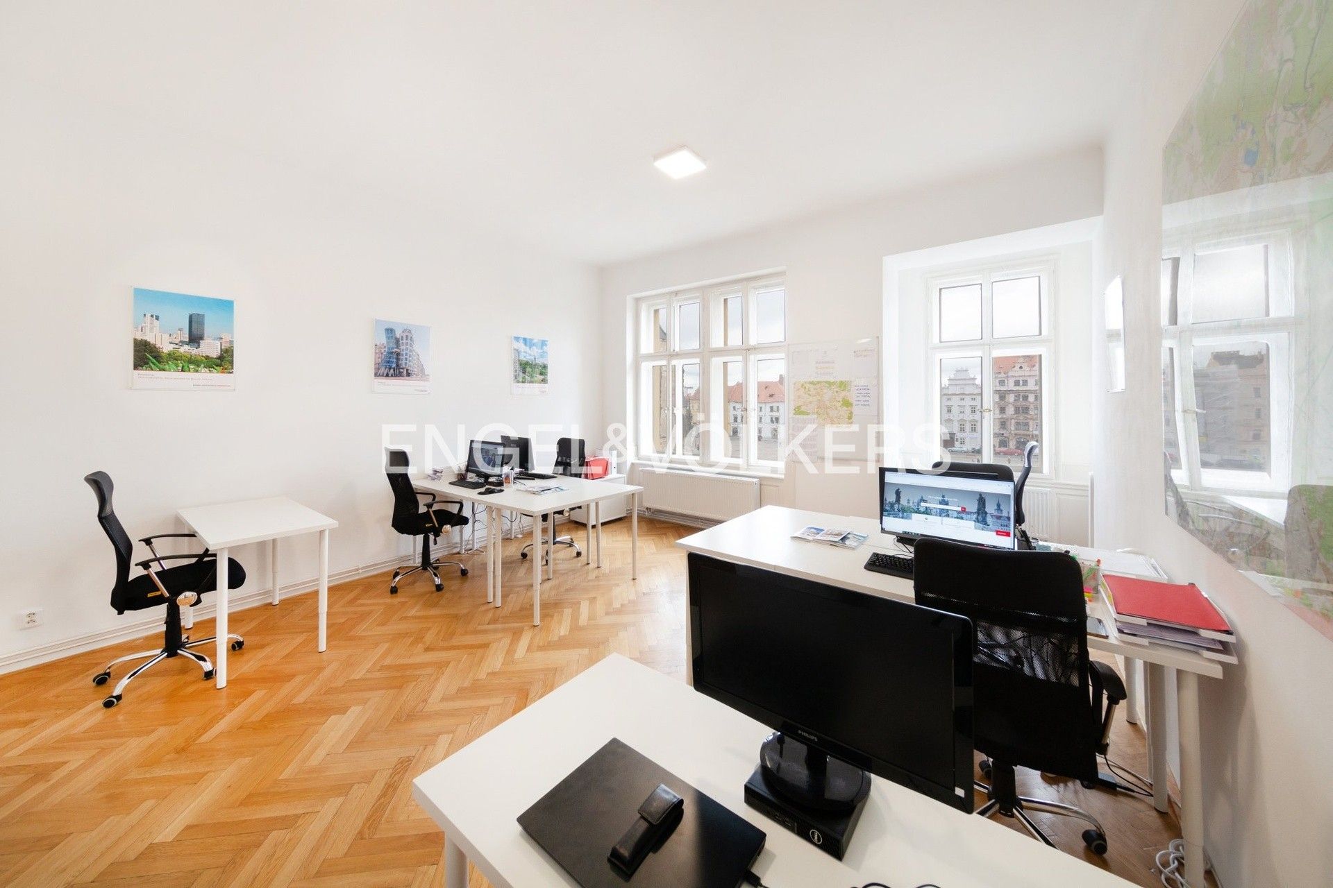 Pronájem kancelář - náměstí Republiky, Plzeň, 170 m²