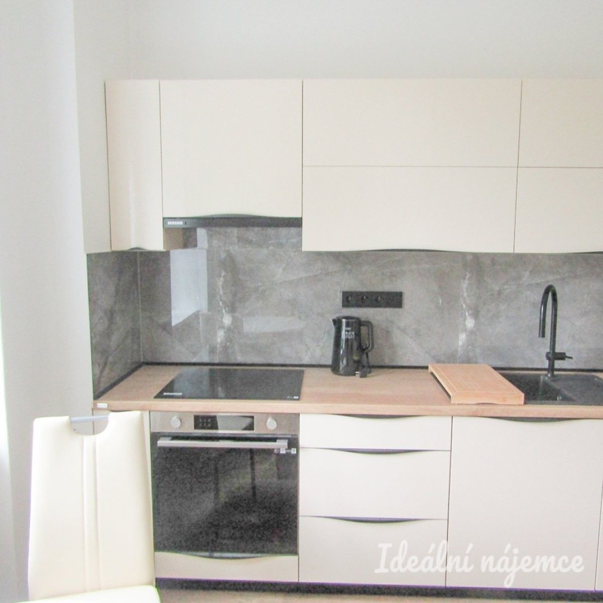 Pronájem byt 2+1 - Hálkova, Znojmo, 64 m²