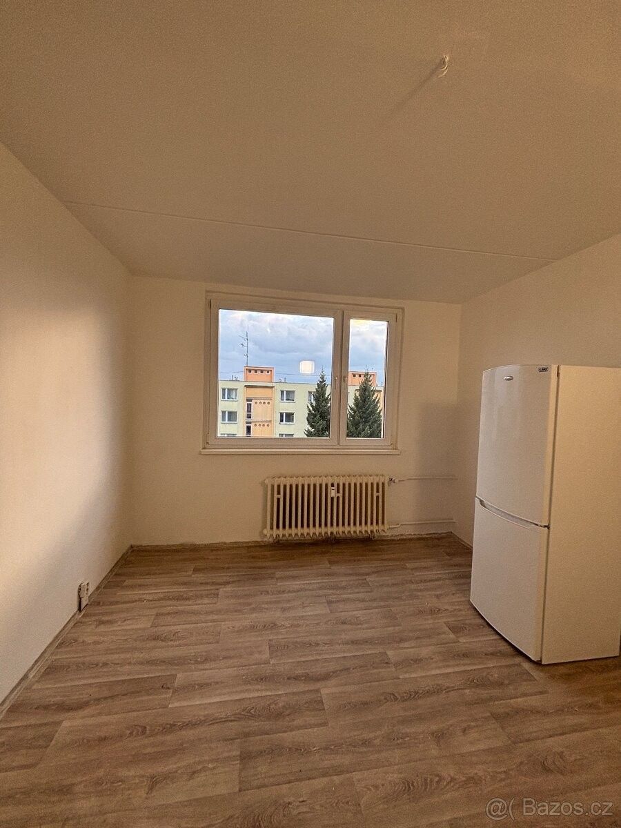 Pronájem byt - Chomutov, 430 03