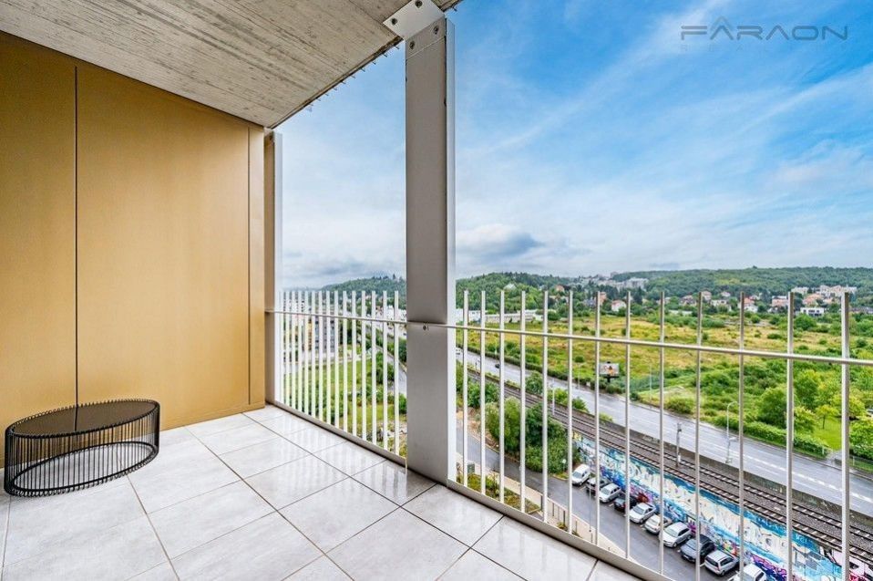 Byt 1+kk · 31 m² · Mezi vodami  , Praha Modřany - 4