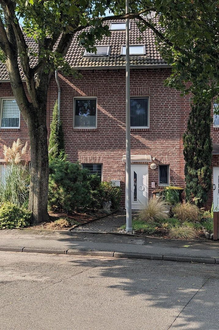 Rodinné domy, Oberhausen Nordrhein-Westfalen 46117, 123 m² - 1