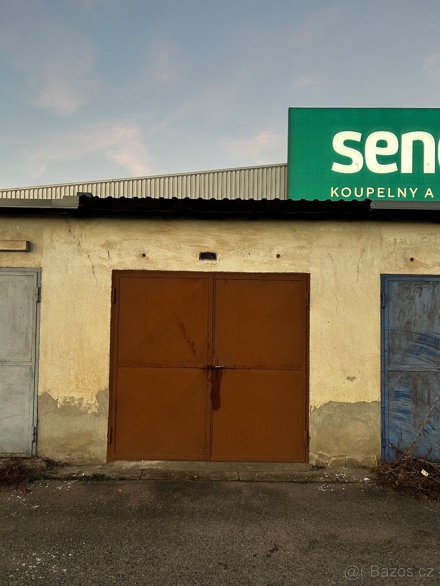 Garáže, České Budějovice, 370 01