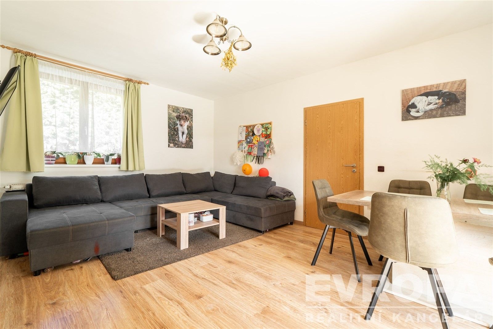 Prodej rodinný dům - Bezručova 182, Zeleneč, 213 m²