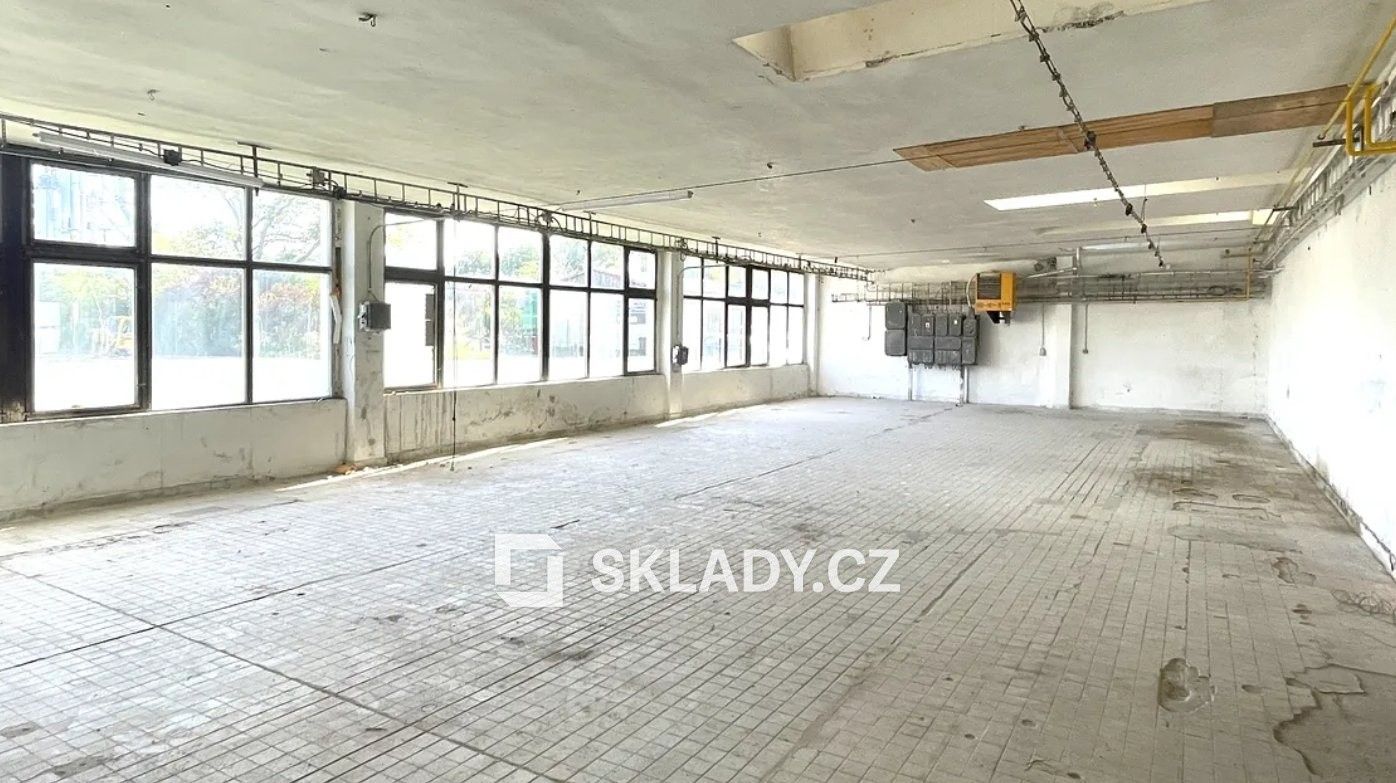 Sklad · 234 m² · Louny - 3