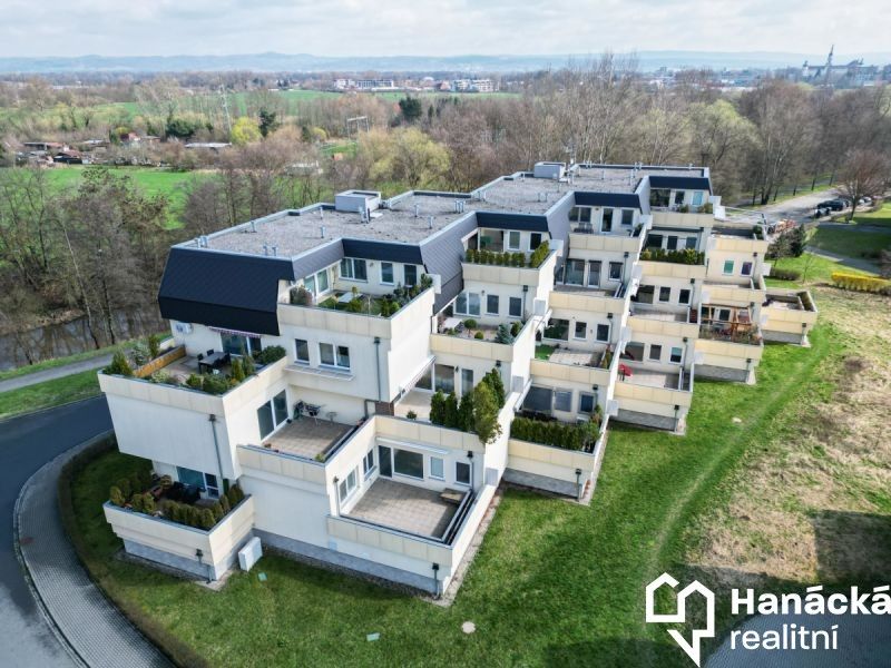 Pronájem byt 3+kk - Jarmily Glazarové, Olomouc, 83 m²