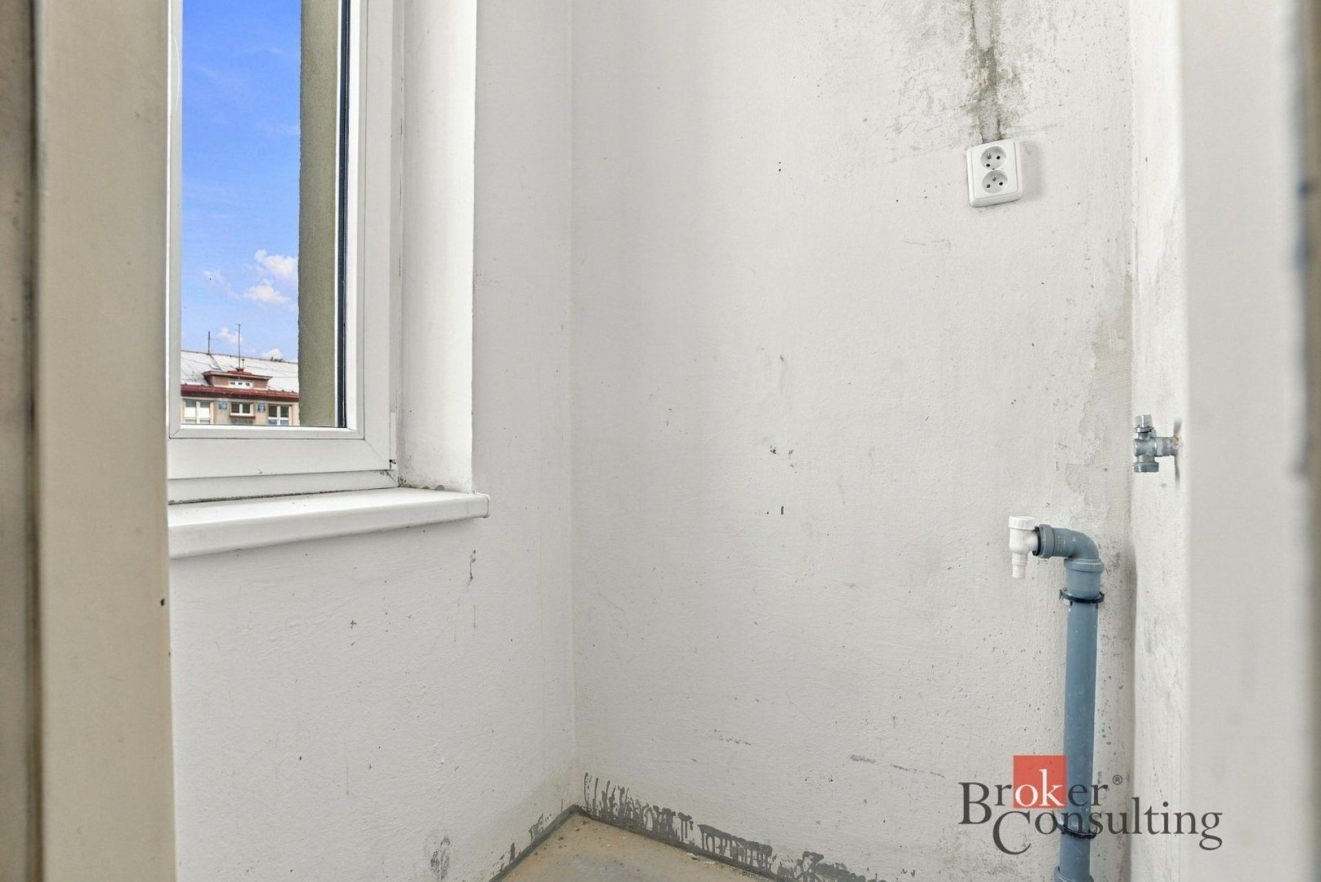 Prodej byt 2+1 - Myslbekova, Ostrov, 63 m² - 5