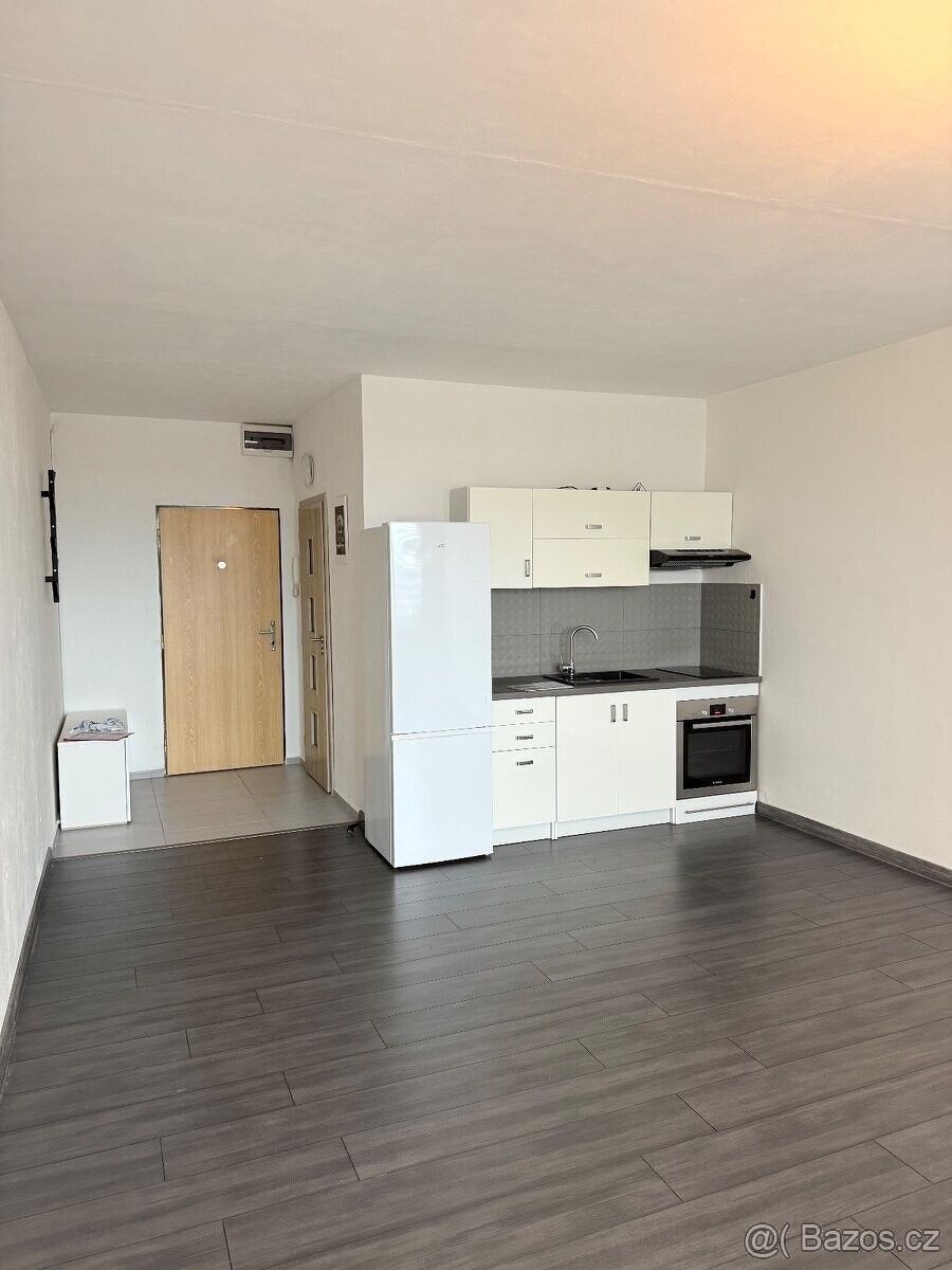Pronájem byt - Orlová, 735 14