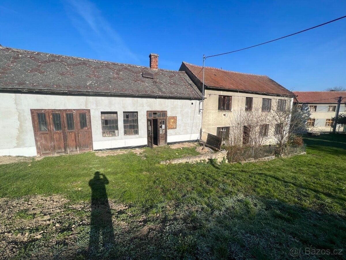 Rodinné domy, Vyškov, 682 01 - 2