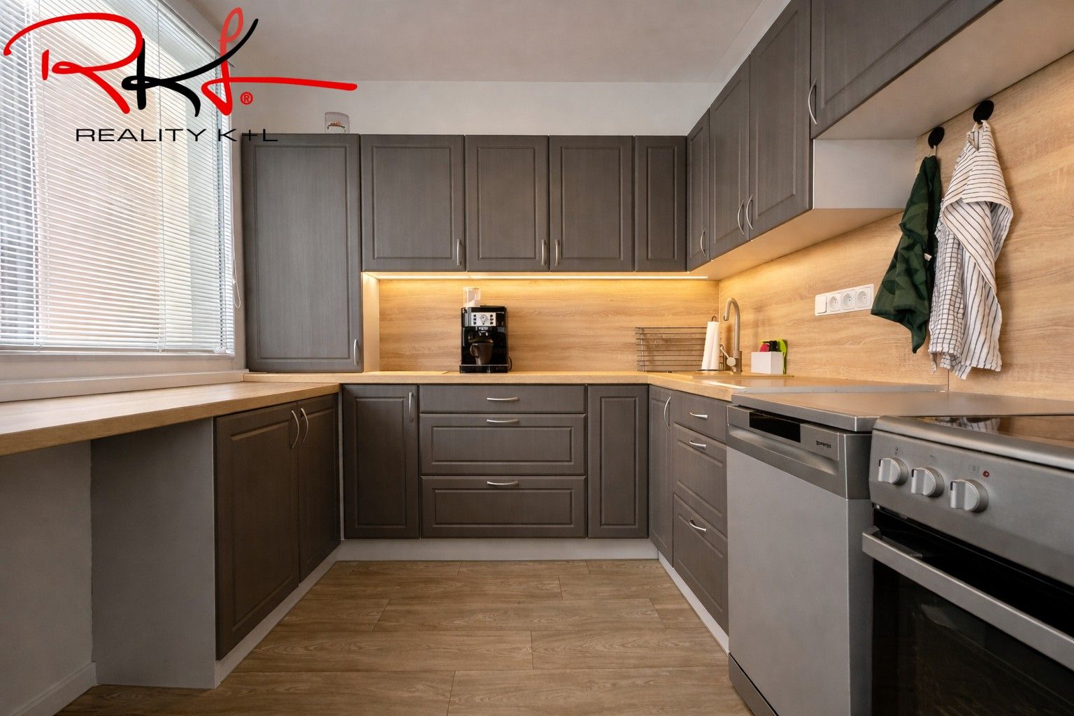 2+kk, Hrdlovská, Osek, 76 m²