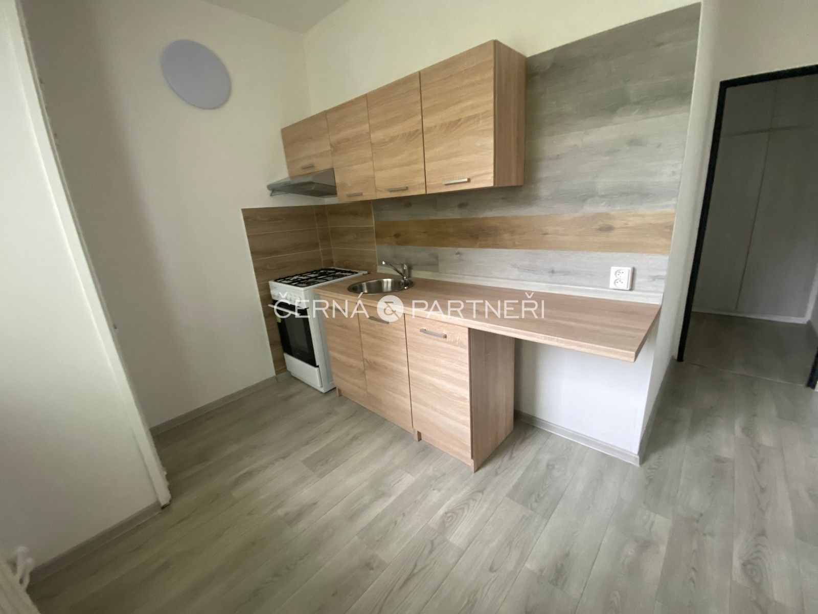 1+1, Sídliště, Hroznětín, 36 m²