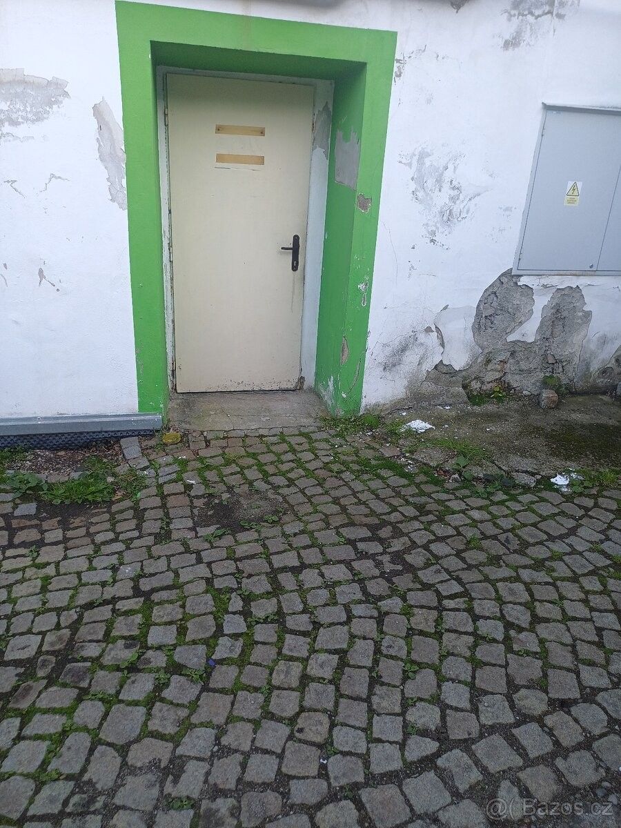 Sklad · Uničov, 783 91 - 3