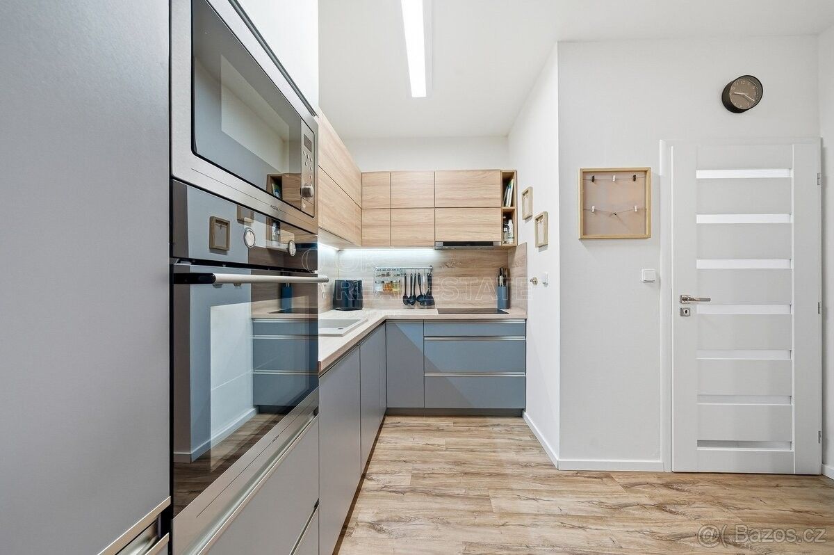 Byty, Paseka u Šternberka, 783 97