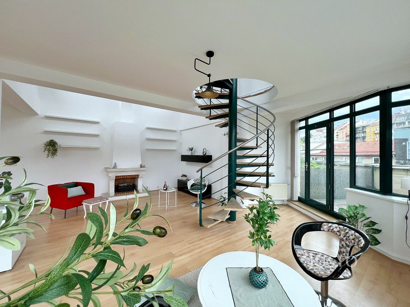 2+1, Holečkova, Praha 5 - Smíchov, 100 m² - 1