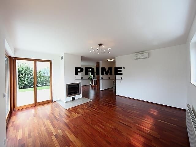 Pronájem rodinný dům - Vidoulská, Praha, 469 m²