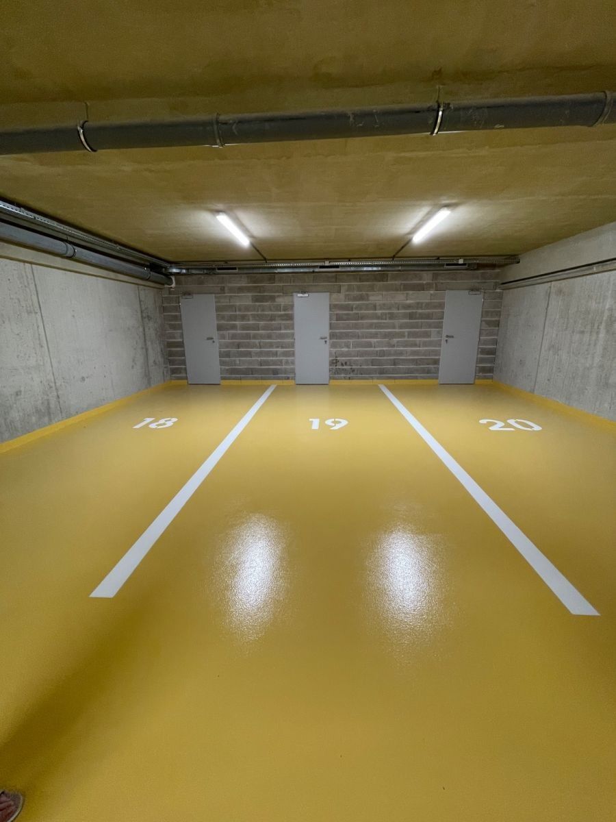 Garáže, Nad Stráněmi, Zlín - Zlín, Zlínský kraj, 18 m² - 1