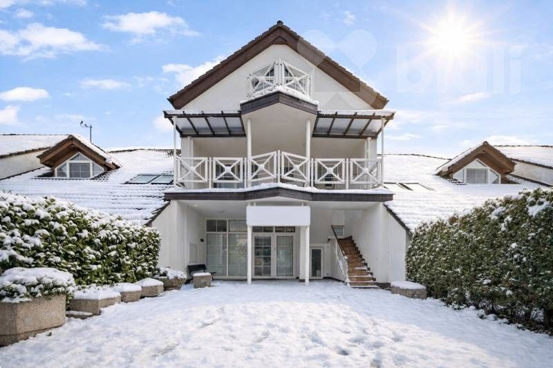 Rodinné domy, Spojovací, Hradec Králové, 335 m²