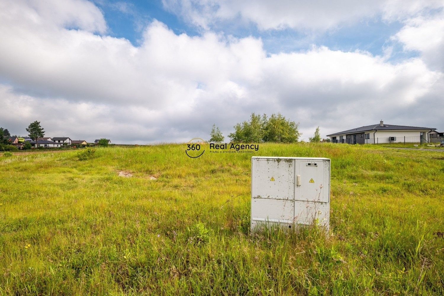 Prodej pozemek pro bydlení - Mukařov