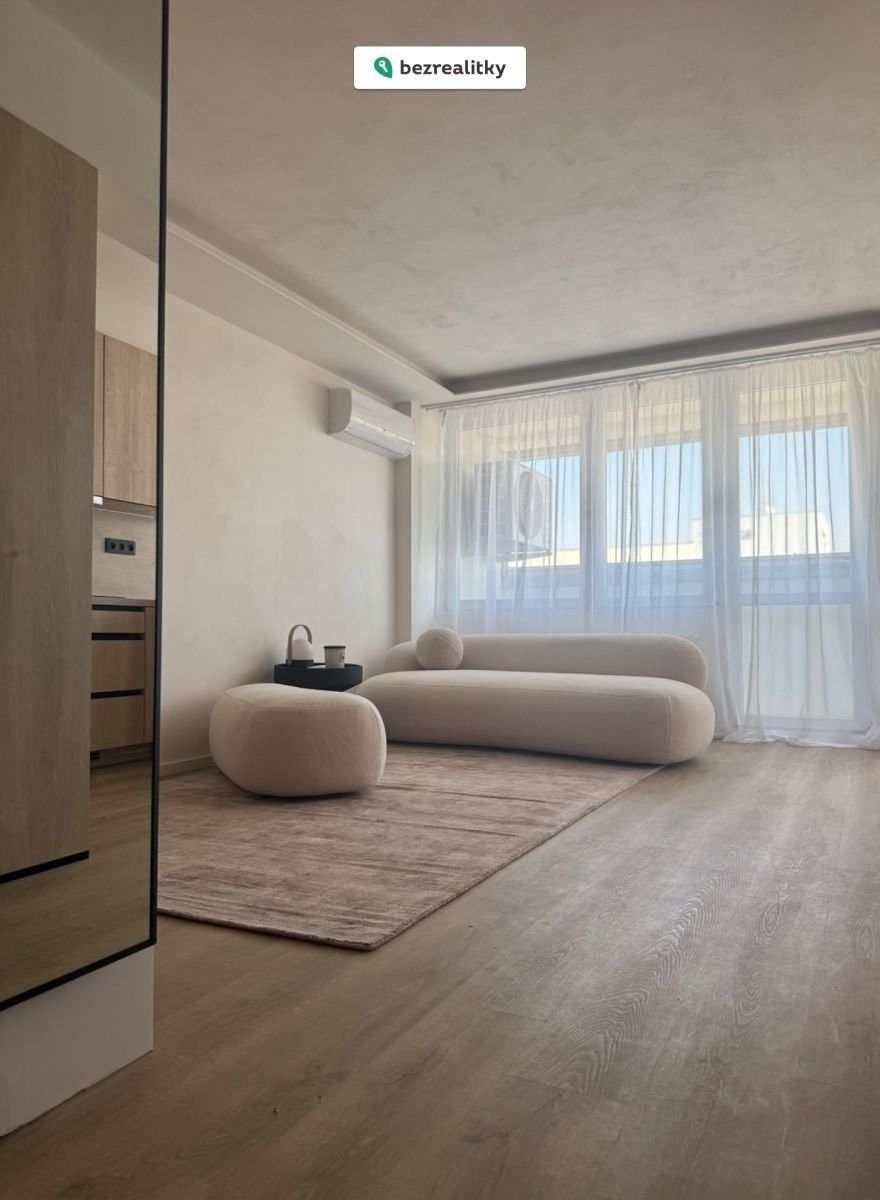 3+kk, Evropská, Praha, 71 m²