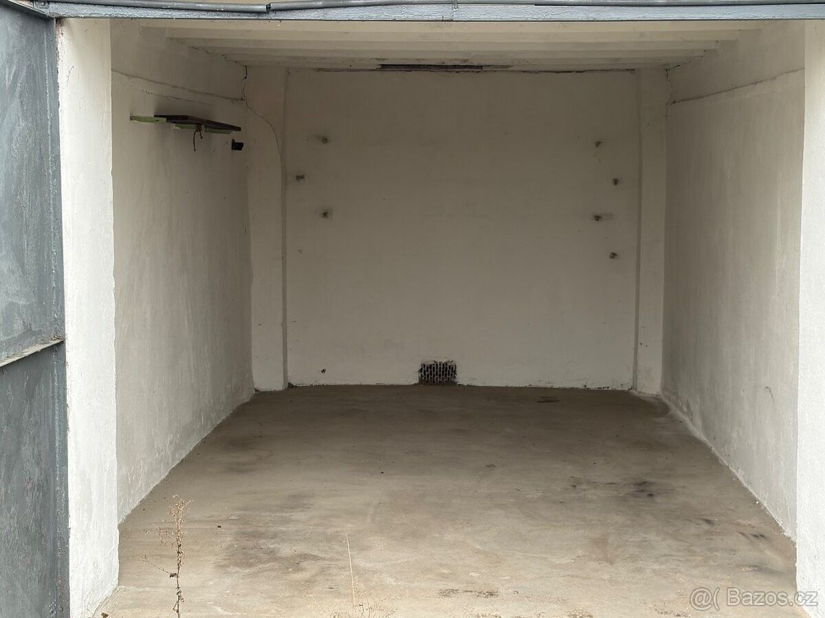 Pronájem garáž - Rybitví, 533 54