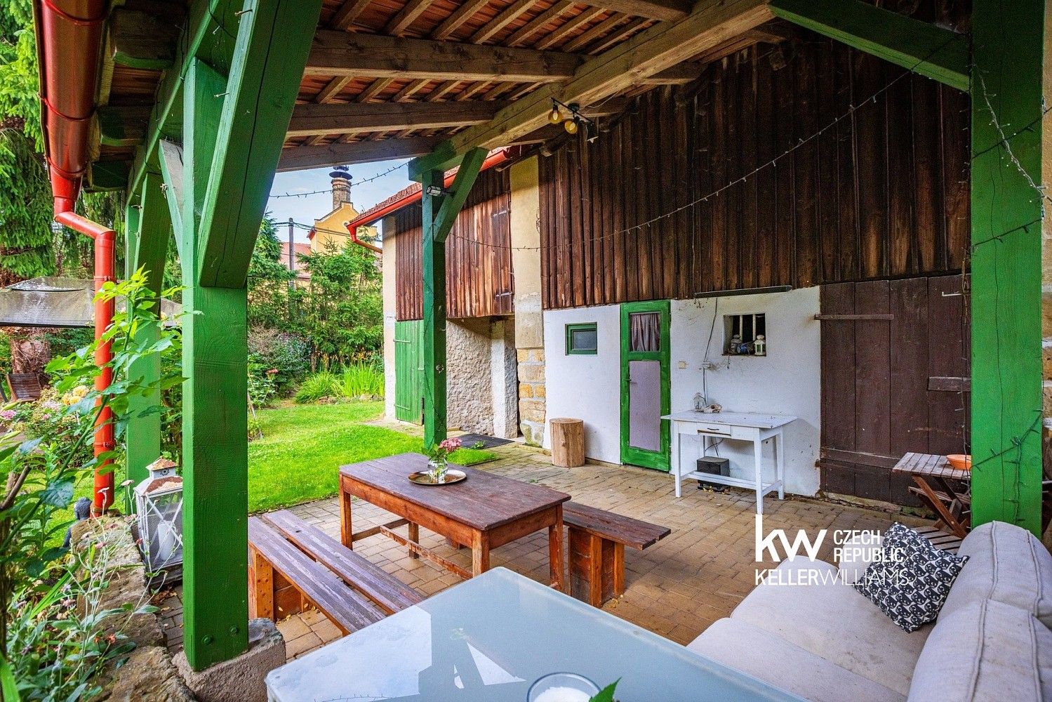 Rodinné domy, Lobeč, okres Mělník, 340 m² - 2