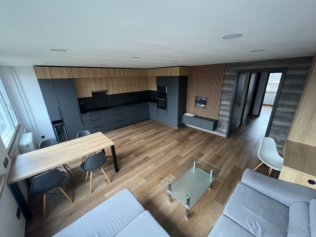 Byty, Hronov, 549 31