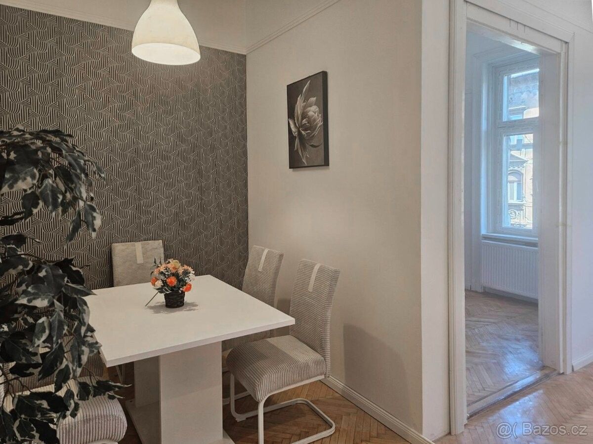 Byty, 987 66, Zahraničí