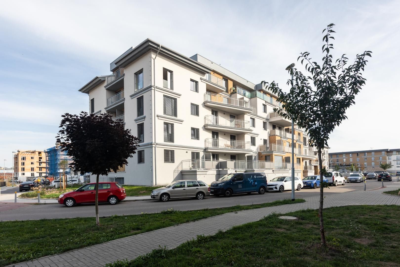 Byt 2+kk · 44 m² · U Sportovní školy 377, Pardubice Ohrazenice - 1