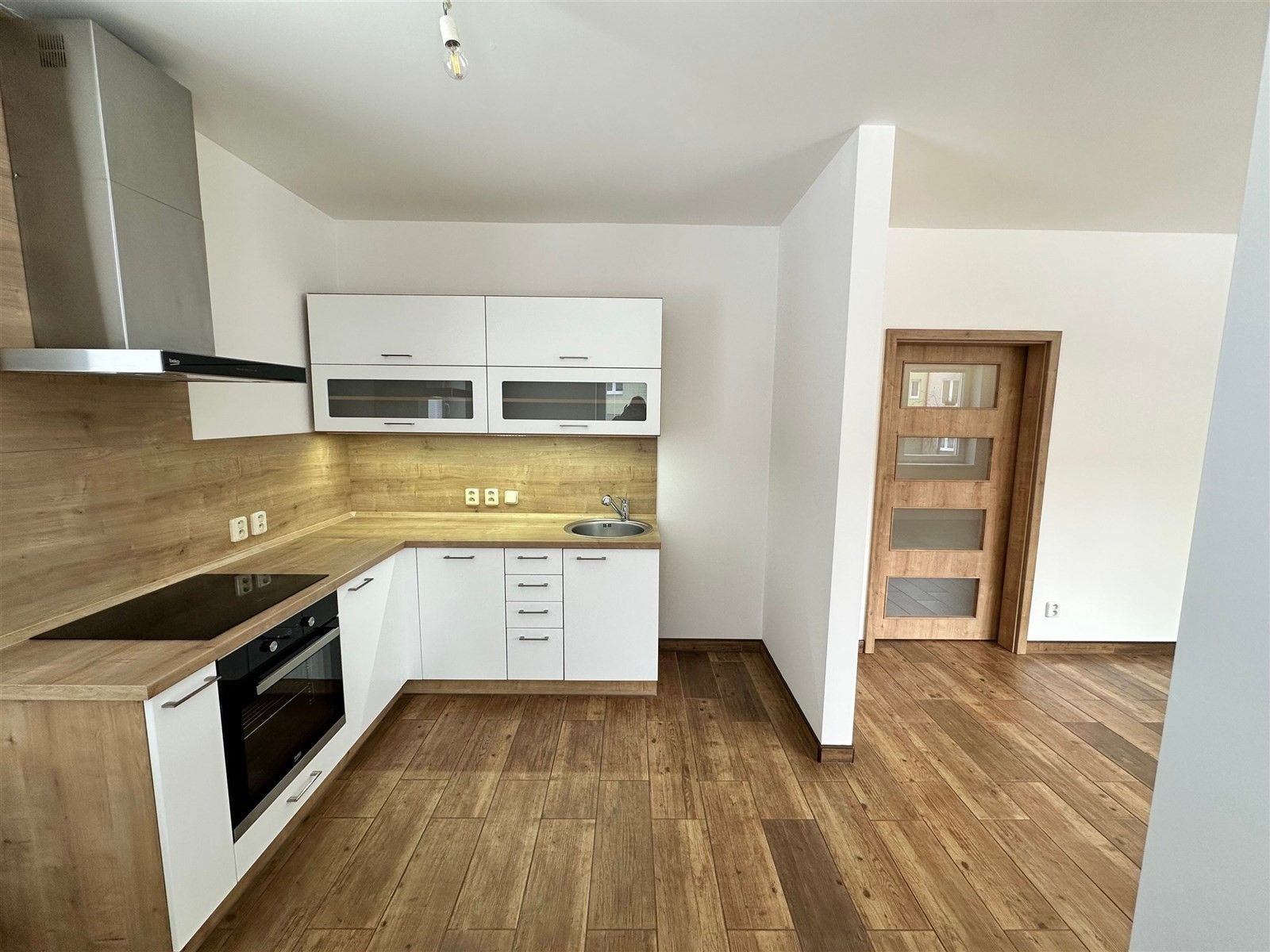 Pronájem byt 1+kk - Na Slatinách 363, Děčín, 38 m²