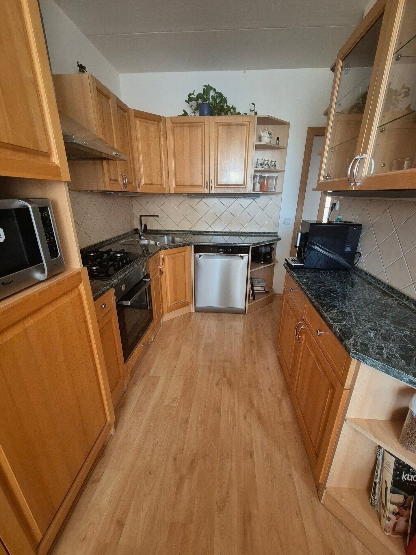 Prodej byt 3+1 - Vít. Nezvala, Kladno, 71 m² - 2