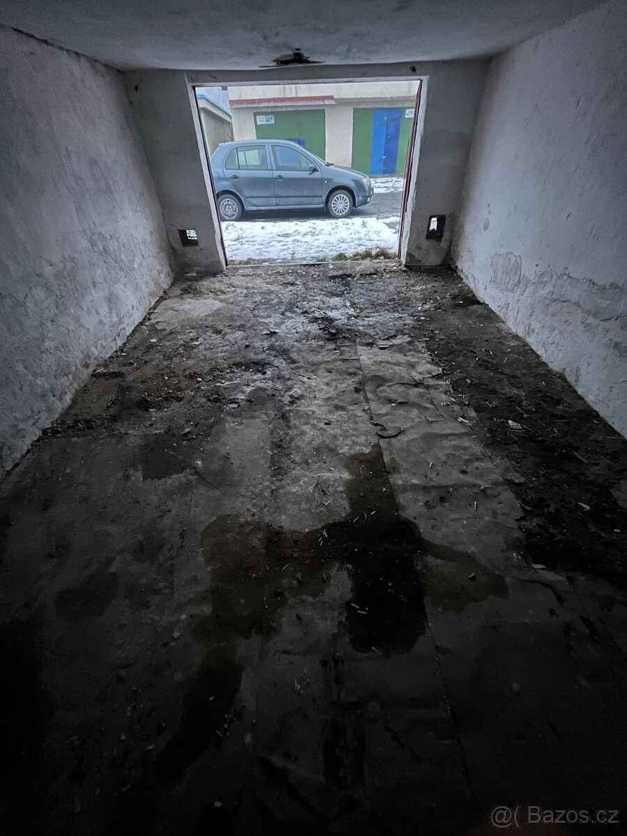 Pronájem garáž - Karviná, 733 01