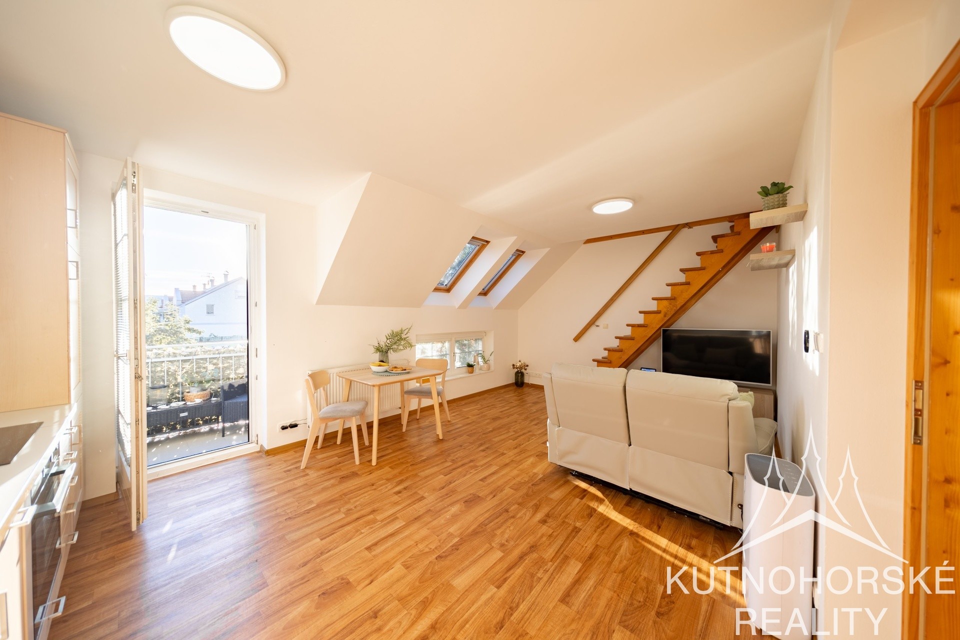 3+kk, Za Dvorem, Holubice, 63 m² - 1