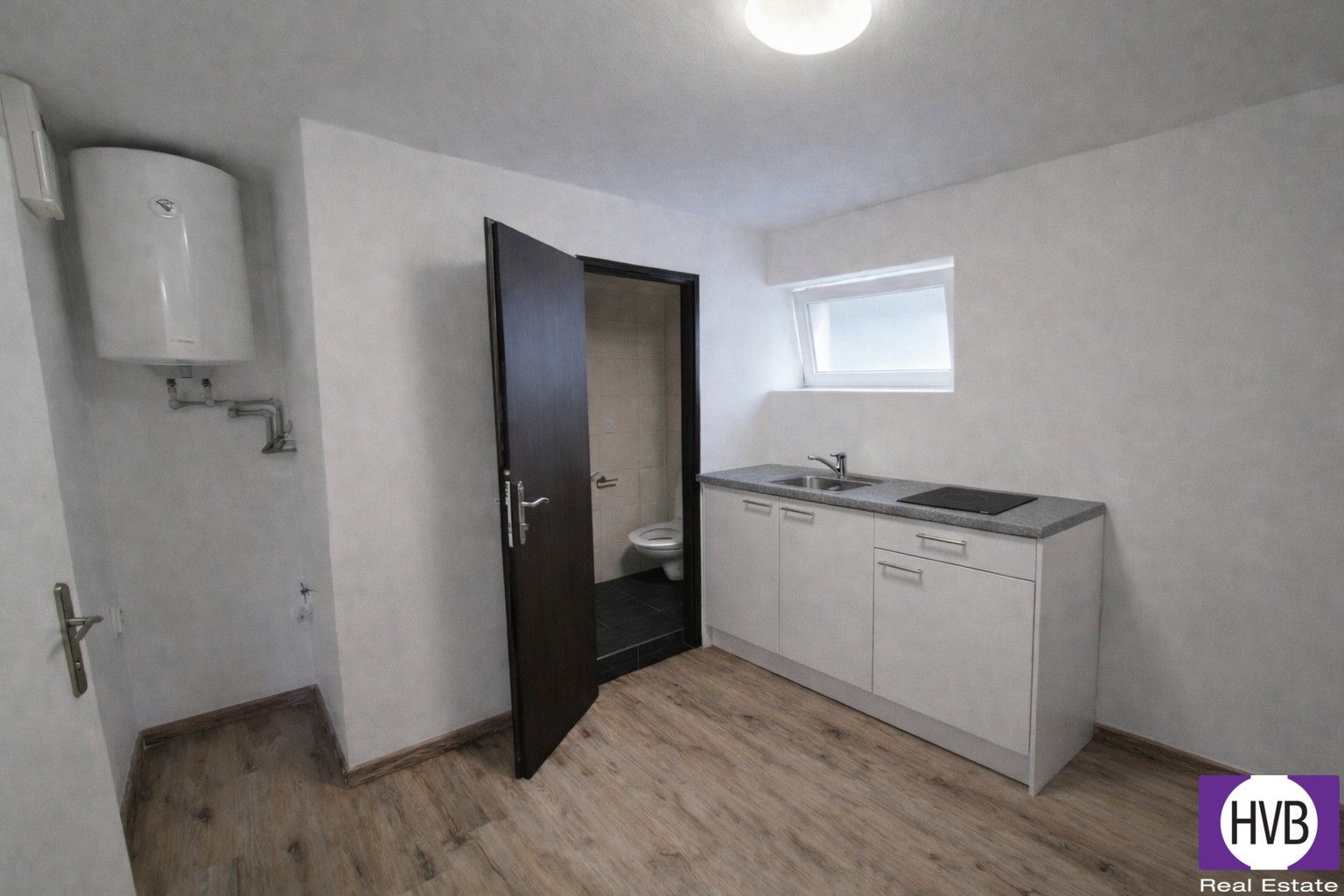 Prodej ubytovací zařízení - Hloubětín, Praha, 11 m²
