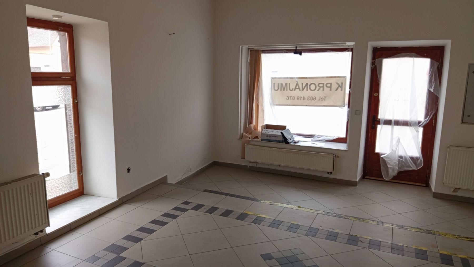 Pronájem obchodní prostory - Svatoanenská, Telč - Telč, Kraj Vysočina, 35 m² - 2