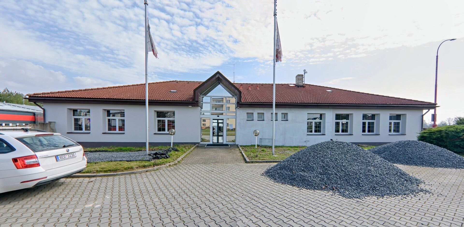 Kanceláře, 9. května  , Moravany, 197 m² - 1