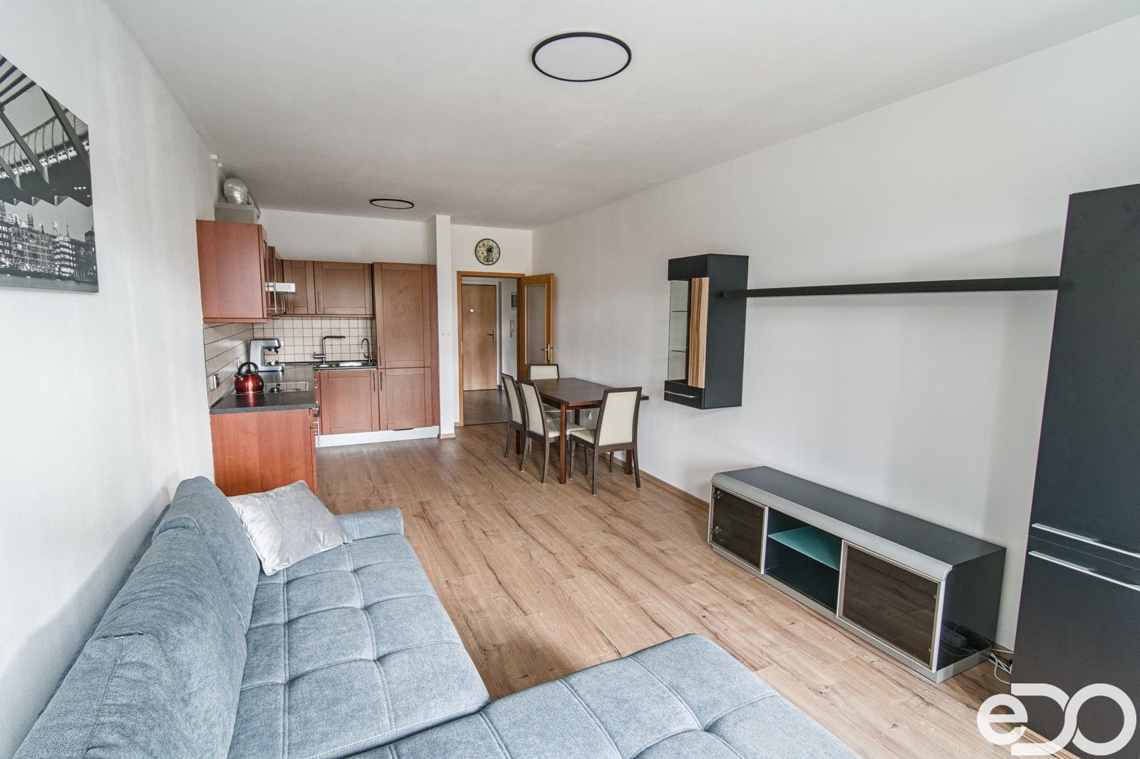 2+kk, Pod školou, Praha, 59 m²