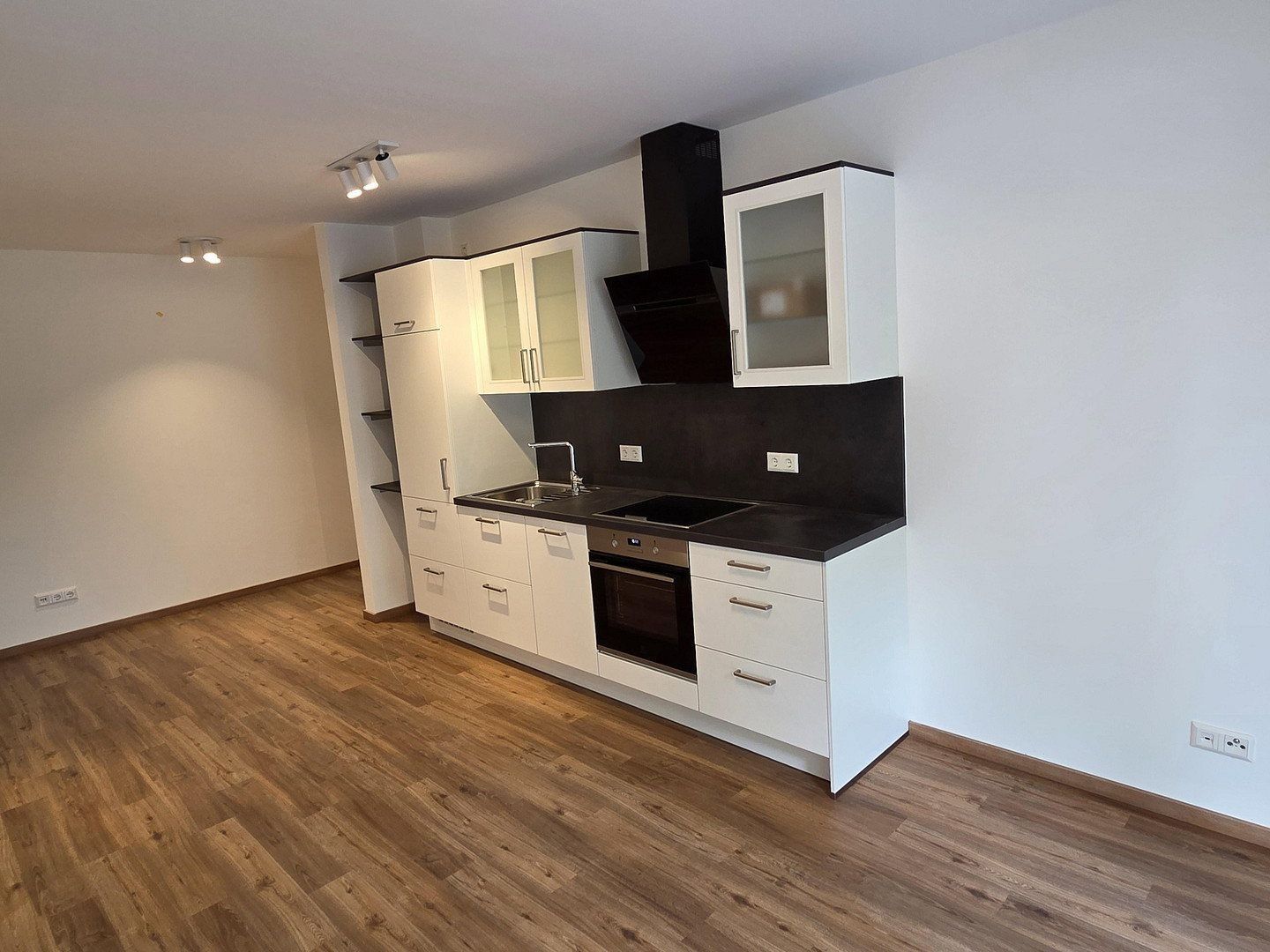 2+1, Steinbruchweg 6, , Bavorsko, 42 m² - 2