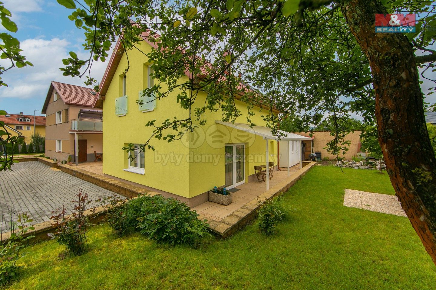 Prodej rodinný dům - Mramorová, Tetín, 253 m²
