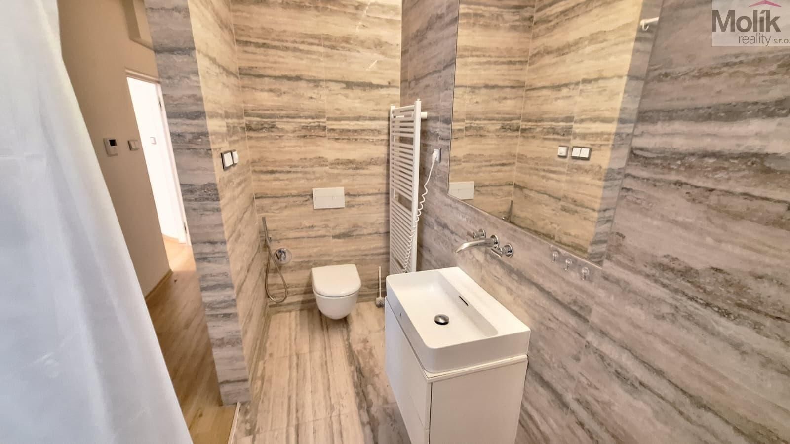 Rodinný dům · 425 m² · Laubeho náměstí, Teplice - 4